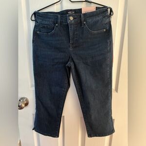 NYDJ CURVE 360 Women’s Dark Wash Capri Jeans $89